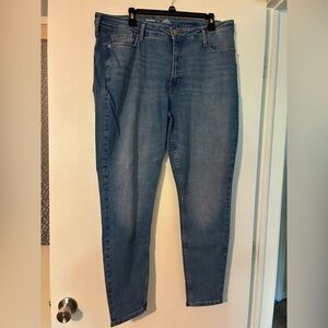 Old Navy High-Rise Blue Jeans